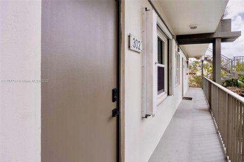 Copropriété à vendre à Fort Lauderdale, Floride: 1 chambre, 53.88 m2 № 2061914 - photo 20