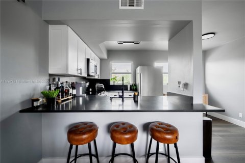 Copropriété à vendre à Fort Lauderdale, Floride: 1 chambre, 53.88 m2 № 2061914 - photo 3