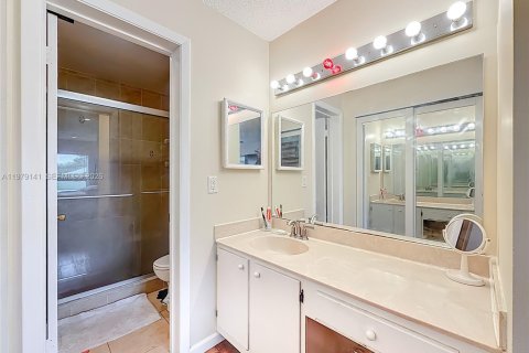 Купить кондоминиум в Бока-Ратон, Флорида 2 спальни, 90.58м2, № 2088226 - фото 16