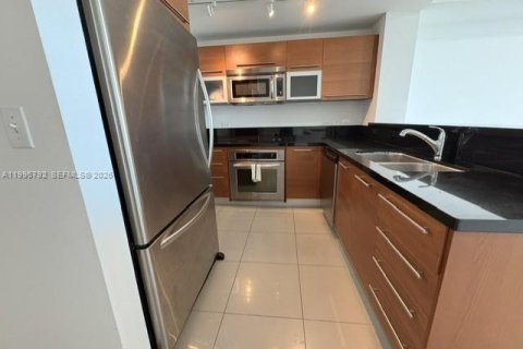 Copropriété à louer à Miami, Floride: 2 chambres, 98.29 m2 № 2065585 - photo 8