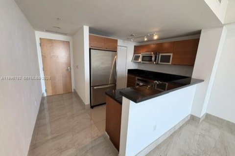 Copropriété à louer à Miami, Floride: 2 chambres, 98.29 m2 № 2065585 - photo 12