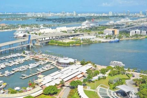 Copropriété à louer à Miami, Floride: 2 chambres, 98.29 m2 № 2065585 - photo 5