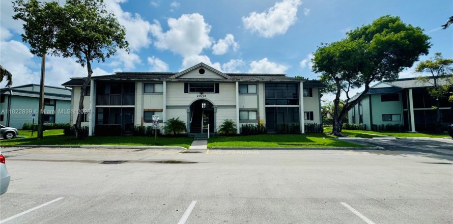 Condominio en Miami, Florida, 2 dormitorios  № 1791100