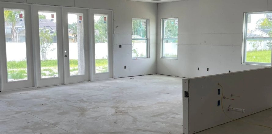 Adosado en HAMPTON OAKS en Deltona, Florida 4 dormitorios, 256 m2 № 102909
