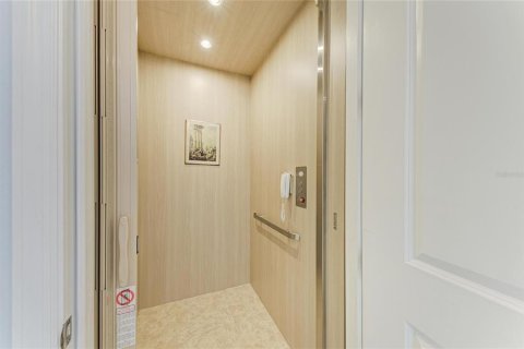 Condo in Bradenton, Florida, 3 bedrooms  № 2108959 - photo 9