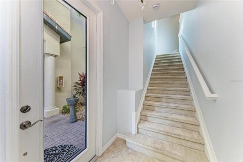 Condo in Bradenton, Florida, 3 bedrooms  № 2108959 - photo 8