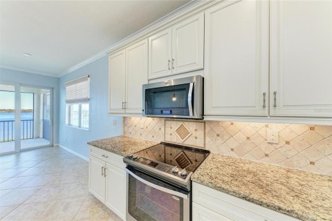 Condo in Bradenton, Florida, 3 bedrooms  № 2108959 - photo 17