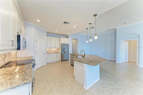 Condo in Bradenton, Florida, 3 bedrooms  № 2108959 - photo 16