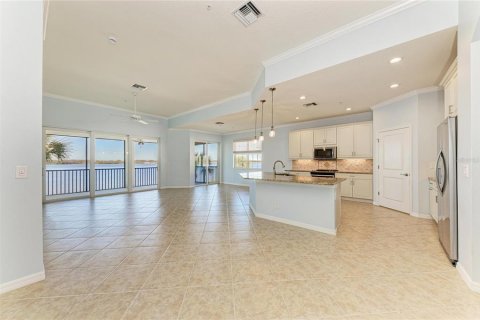 Condo in Bradenton, Florida, 3 bedrooms  № 2108959 - photo 11