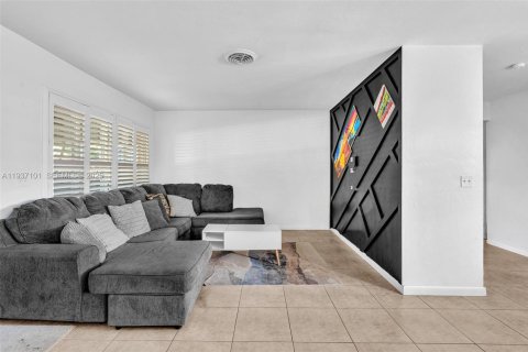 Immobilier commercial à vendre à Boynton Beach, Floride: 165.55 m2 № 1994914 - photo 5