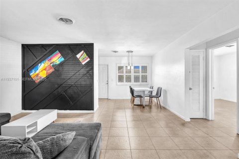 Immobilier commercial à vendre à Boynton Beach, Floride: 165.55 m2 № 1994914 - photo 3