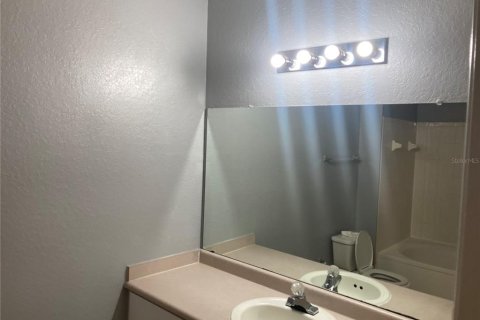 Condominio en alquiler en Orlando, Florida, 3 dormitorios, 123.84 m2 № 1911199 - foto 12