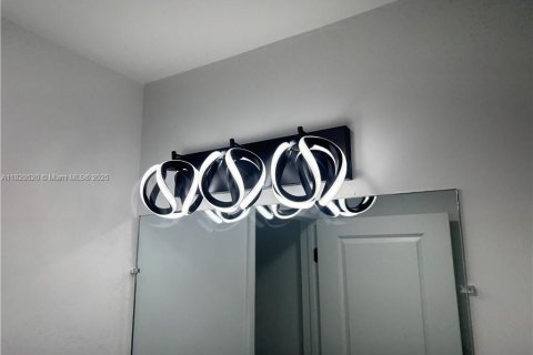 Propiedad comercial en venta en Lehigh Acres, Florida № 1955765 - foto 14