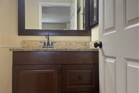 Propiedad comercial en venta en Lehigh Acres, Florida № 1955765 - foto 28