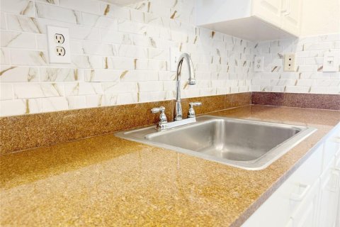 Condo in Boynton Beach, Florida, 2 bedrooms  № 2263190 - photo 6