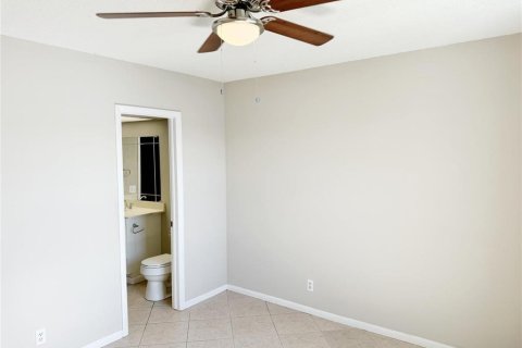 Condo in Boynton Beach, Florida, 2 bedrooms  № 2263190 - photo 18