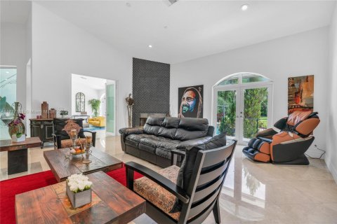 House in Southwest Ranches, Florida 5 bedrooms, 388.05 sq.m. № 1468520 - photo 27