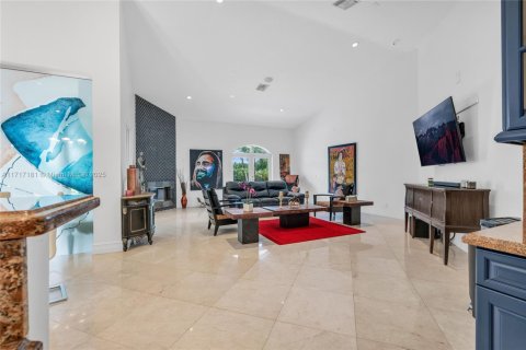House in Southwest Ranches, Florida 5 bedrooms, 388.05 sq.m. № 1468520 - photo 24