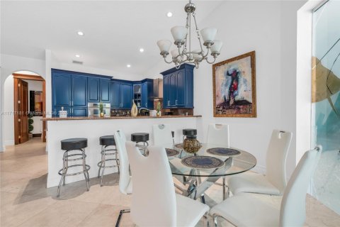 House in Southwest Ranches, Florida 5 bedrooms, 388.05 sq.m. № 1468520 - photo 30
