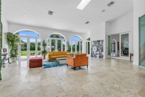 House in Southwest Ranches, Florida 5 bedrooms, 388.05 sq.m. № 1468520 - photo 22
