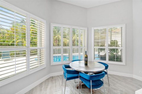 Casa en venta en Coral Springs, Florida, 4 dormitorios, 333.7 m2 № 1925078 - foto 17