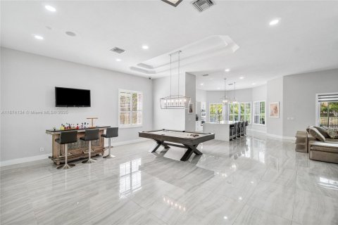 Casa en venta en Coral Springs, Florida, 4 dormitorios, 333.7 m2 № 1925078 - foto 13