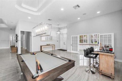Casa en venta en Coral Springs, Florida, 4 dormitorios, 333.7 m2 № 1925078 - foto 12