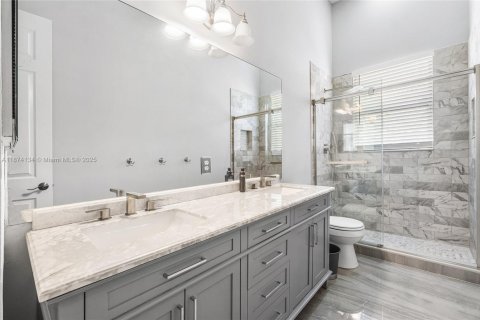 Casa en venta en Coral Springs, Florida, 4 dormitorios, 333.7 m2 № 1925078 - foto 30