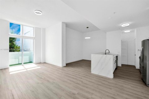 Condo in Miami, Florida, 1 bedroom  № 2039513