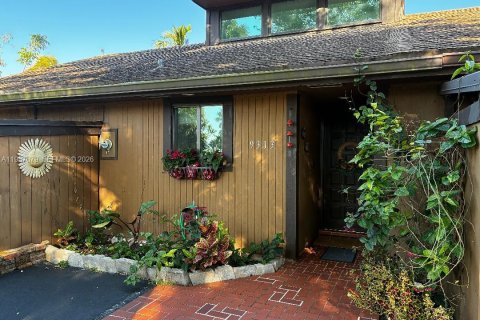 Таунхаус в Майами, Флорида 2 спальни, 90.3м2 № 2049090