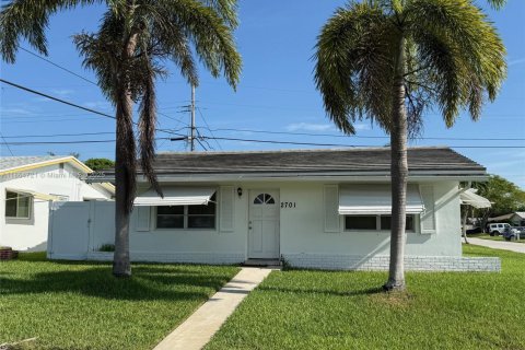 Casa en venta en Tamarac, Florida, 2 dormitorios, 95.13 m2 № 1892875 - foto 1