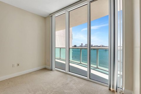 Condo in Daytona Beach, Florida, 2 bedrooms  № 1655863 - photo 13