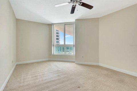 Condo in Daytona Beach, Florida, 2 bedrooms  № 1655863 - photo 19