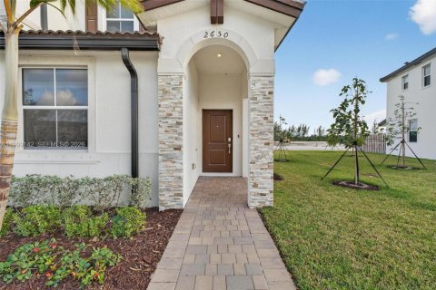 Adosado en alquiler en Homestead, Florida, 3 dormitorios, 123.37 m2 № 2066095 - foto 5