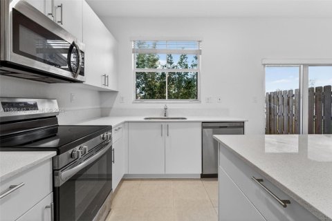 Adosado en alquiler en Homestead, Florida, 3 dormitorios, 123.37 m2 № 2066095 - foto 12