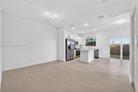 Adosado en alquiler en Homestead, Florida, 3 dormitorios, 123.37 m2 № 2066095 - foto 9