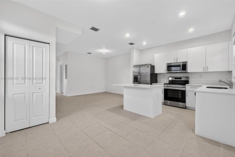 Adosado en alquiler en Homestead, Florida, 3 dormitorios, 123.37 m2 № 2066095 - foto 10