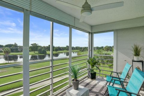Condo in Pompano Beach, Florida, 3 bedrooms № 2278518 - photo 23