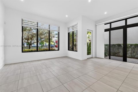 Villa ou maison à vendre à Doral, Floride: 4 chambres, 203.55 m2 № 2048929 - photo 25