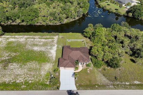 Villa ou maison à vendre à Port Charlotte, Floride: 3 chambres, 180.6 m2 № 2200268 - photo 20