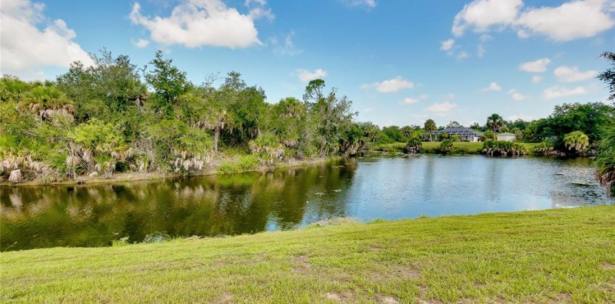 Villa ou maison à Port Charlotte, Floride 3 chambres, 180.6 m2 № 2200268