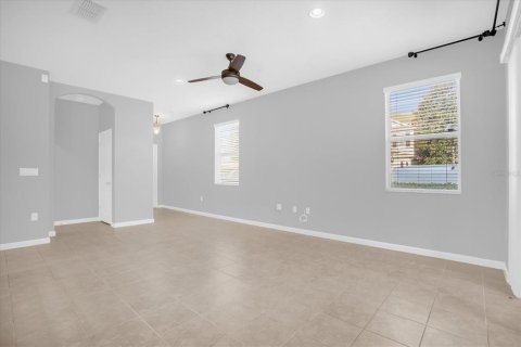 Touwnhouse à vendre à Ocoee, Floride: 3 chambres, 169.64 m2 № 1905719 - photo 2