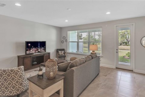 Townhouse in Parrish, Florida 3 bedrooms, 189.8 sq.m. № 1815661 - photo 16