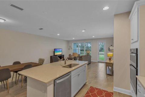Townhouse in Parrish, Florida 3 bedrooms, 189.8 sq.m. № 1815661 - photo 9