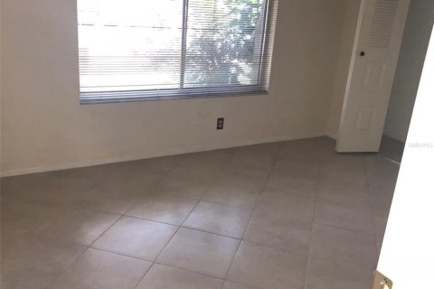 House in Orlando, Florida 2 bedrooms, 99.41 sq.m. № 1871235 - photo 3