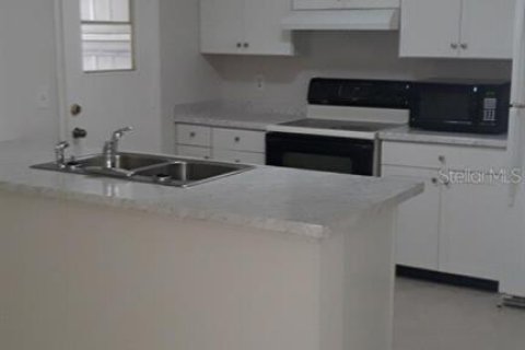 House in Orlando, Florida 2 bedrooms, 99.41 sq.m. № 1871235 - photo 2