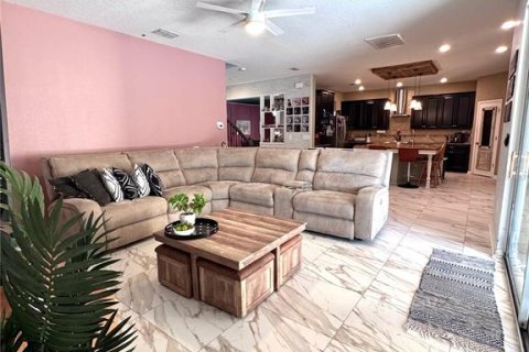 House in Hudson, Florida 7 bedrooms, 376.63 sq.m. № 1523518 - photo 27