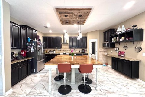 House in Hudson, Florida 7 bedrooms, 376.63 sq.m. № 1523518 - photo 22