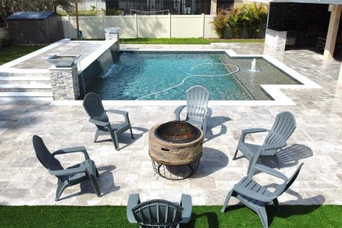 House in Hudson, Florida 7 bedrooms, 376.63 sq.m. № 1523518 - photo 11
