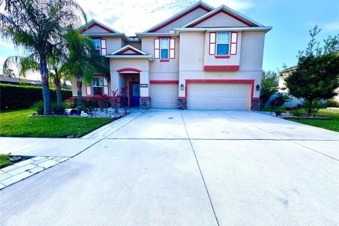 House in Hudson, Florida 7 bedrooms, 376.63 sq.m. № 1523518 - photo 1